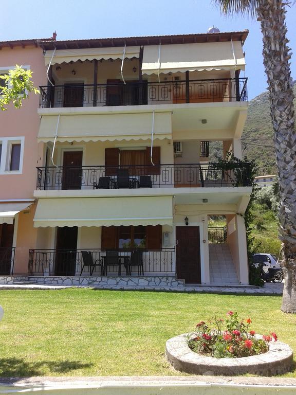 Aggeliki Apartments Никиана Стая снимка